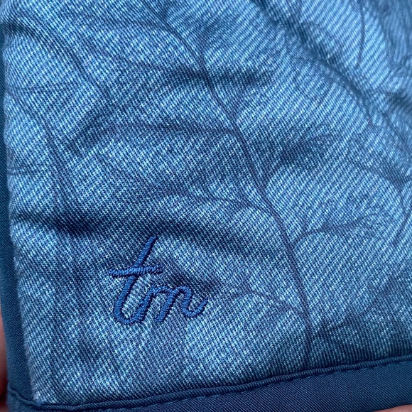 Travis Mathew Blue Quilted Jacket. Brand new-no tag. Size small - Picture 10 of 12